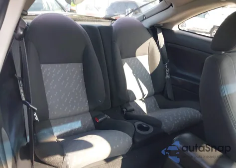 2001 Mercury Cougar V6/V6 S из США, поврежденный, VIN 1ZWFT61L715623769